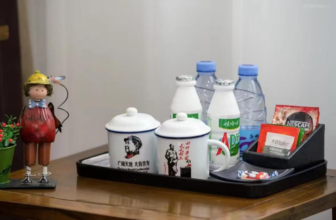Nostalgia Hotel Beijing Guozijian Ghost Street - Near Beijing Lama Temple, Beihai Park, Jingshan Park, Drum Tower, Houhai Bar Street, Tian'Anmen Square, Located In Beijing Traditional Hutongs, 5 Minutes Away From Beixinqiao Metro Station Extérieur photo