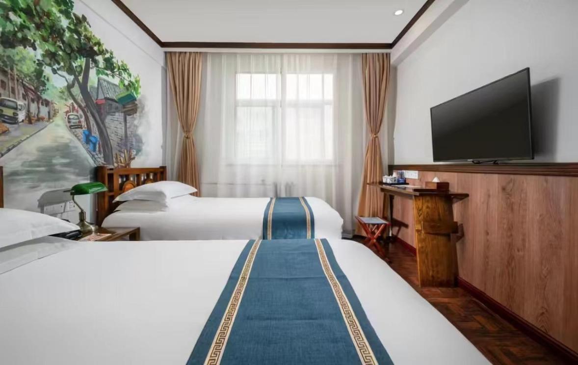 Nostalgia Hotel Beijing Guozijian Ghost Street - Near Beijing Lama Temple, Beihai Park, Jingshan Park, Drum Tower, Houhai Bar Street, Tian'Anmen Square, Located In Beijing Traditional Hutongs, 5 Minutes Away From Beixinqiao Metro Station Extérieur photo